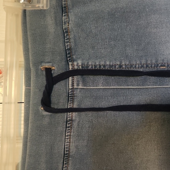 DC Jeans Pennington's Stretchy Elastic Waist Denim Shorts Size 2x / 22-24 - Picture 4 of 11